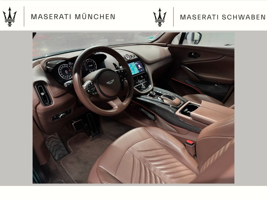 Aston Martin DBX 2024