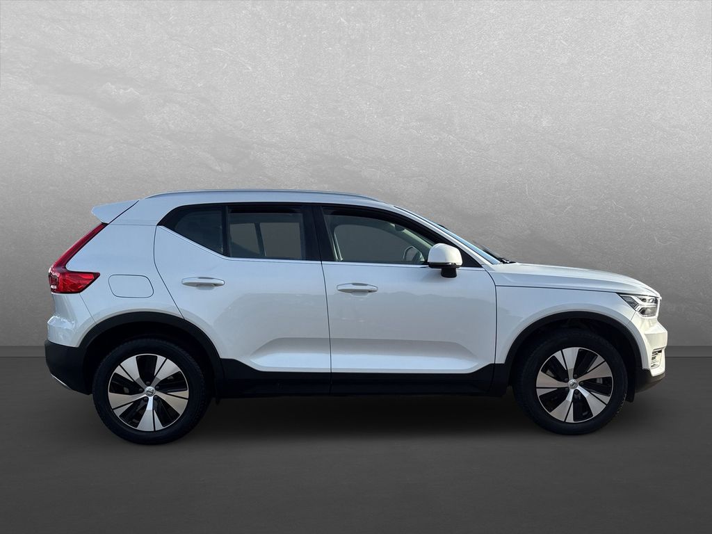 Volvo XC40 2021