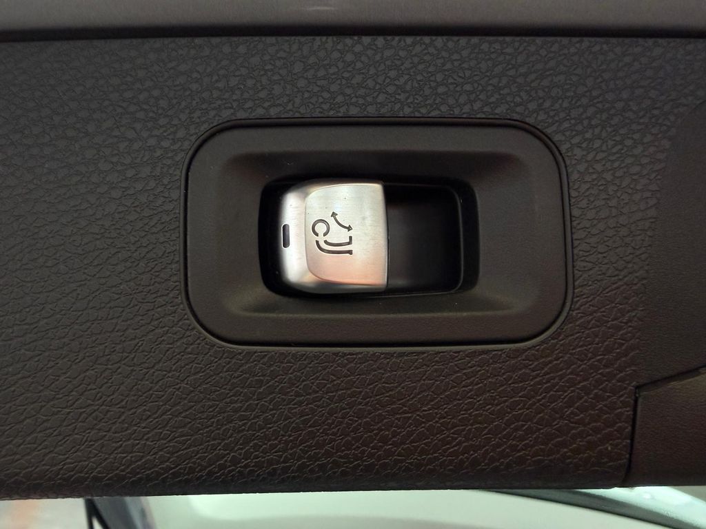 Mercedes-Benz E 300 2021