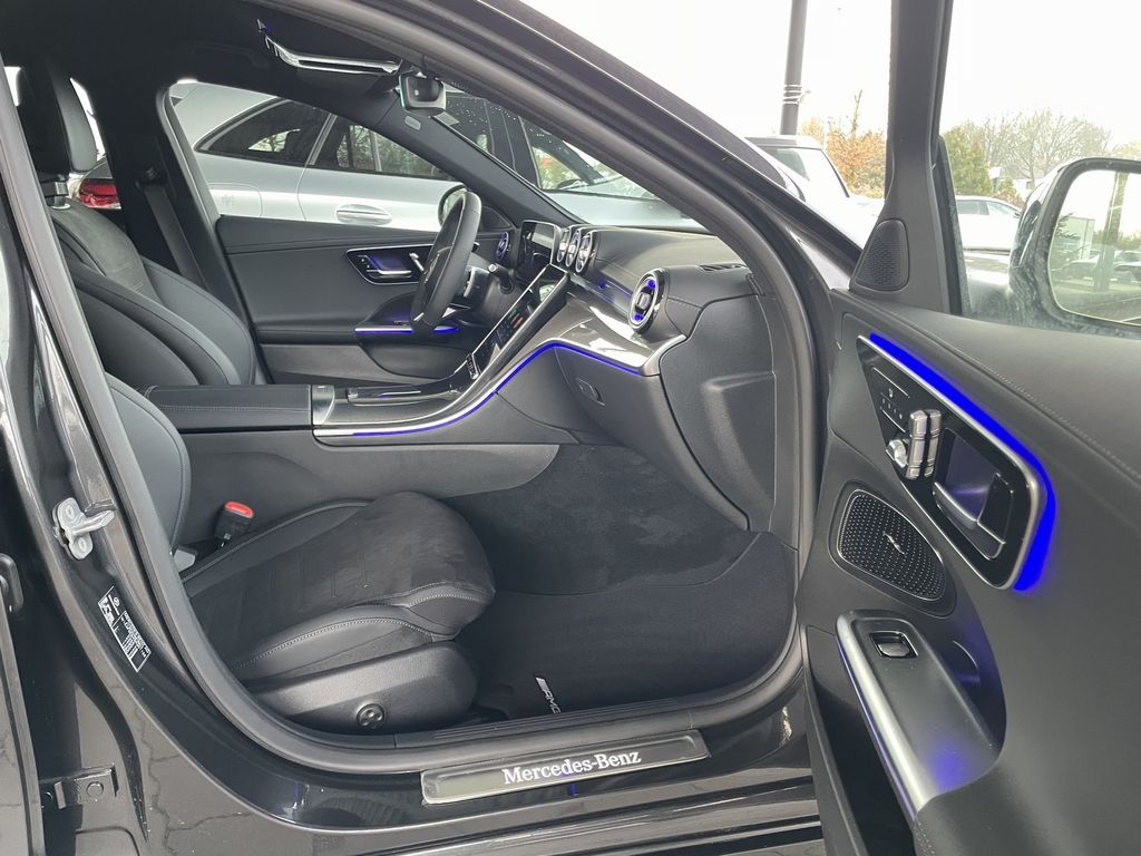 Mercedes-Benz C 220 2025