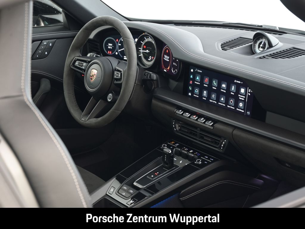 Porsche 992 2022