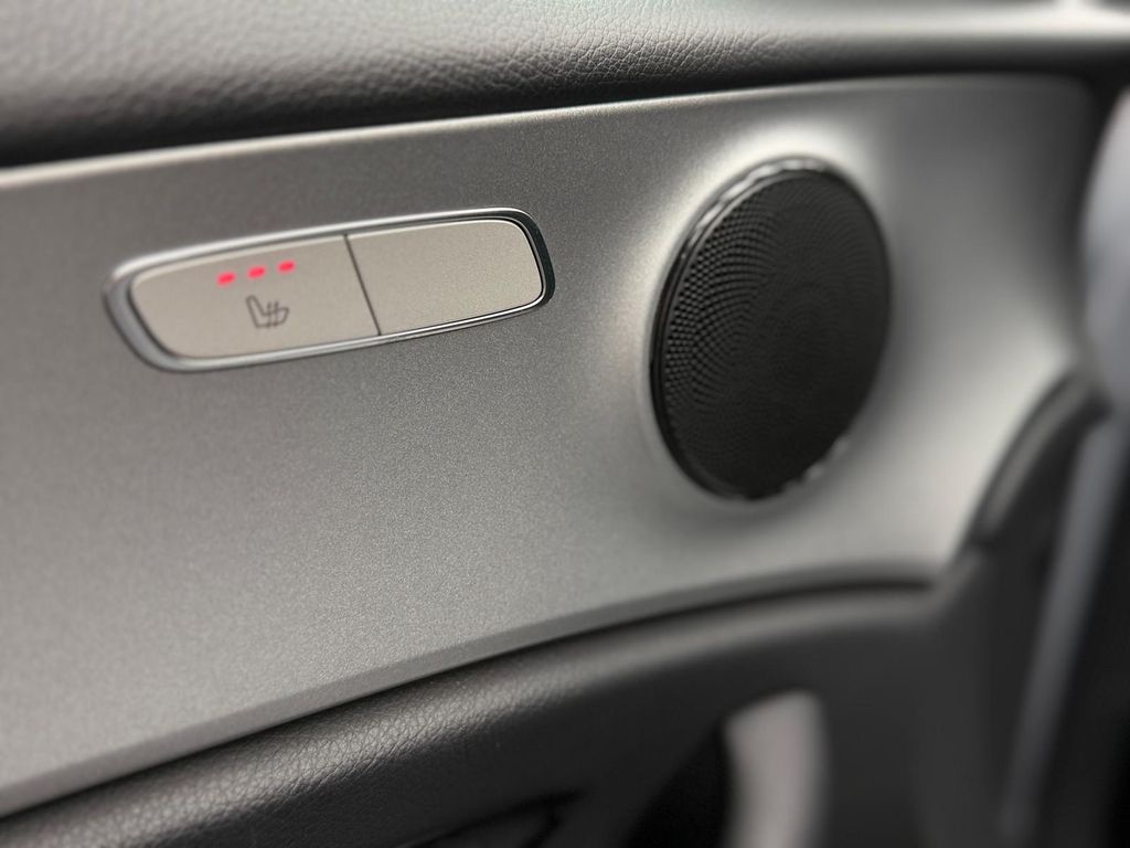 Mercedes-Benz E 300 2021