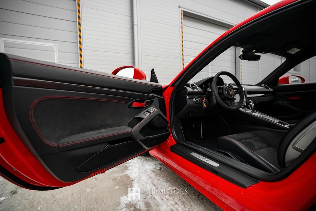 Porsche Cayman 2023