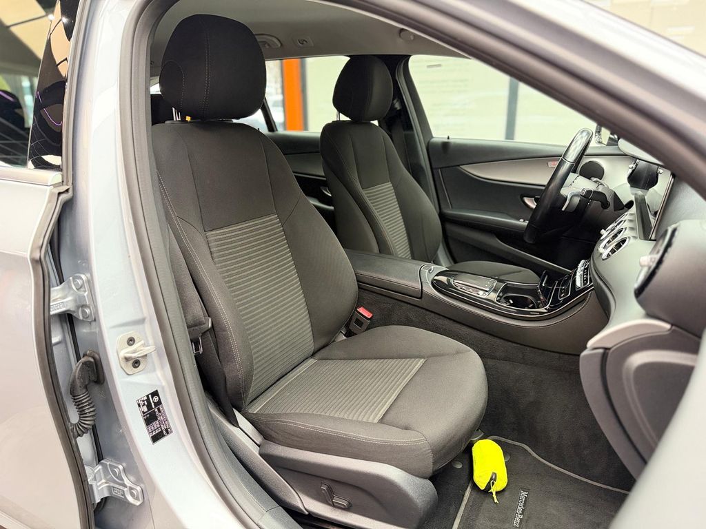 Mercedes-Benz E 300 2021