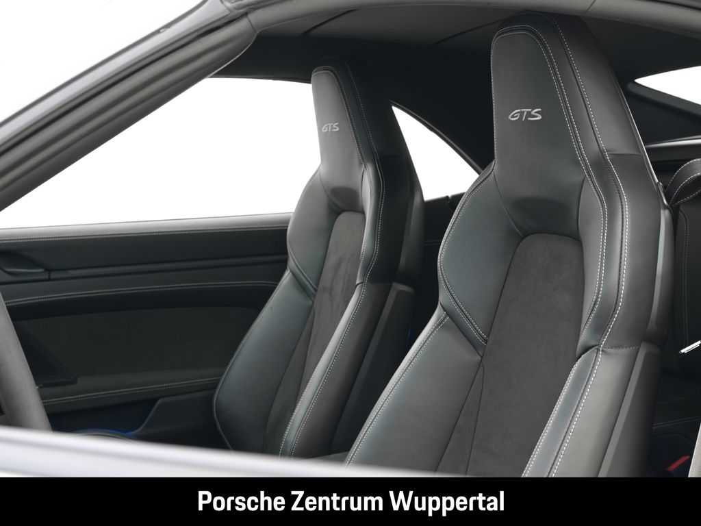Porsche 992 2022