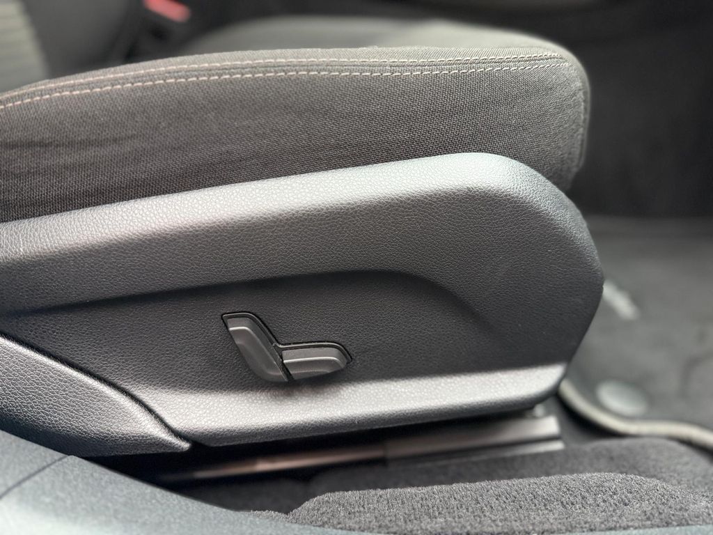 Mercedes-Benz E 300 2021