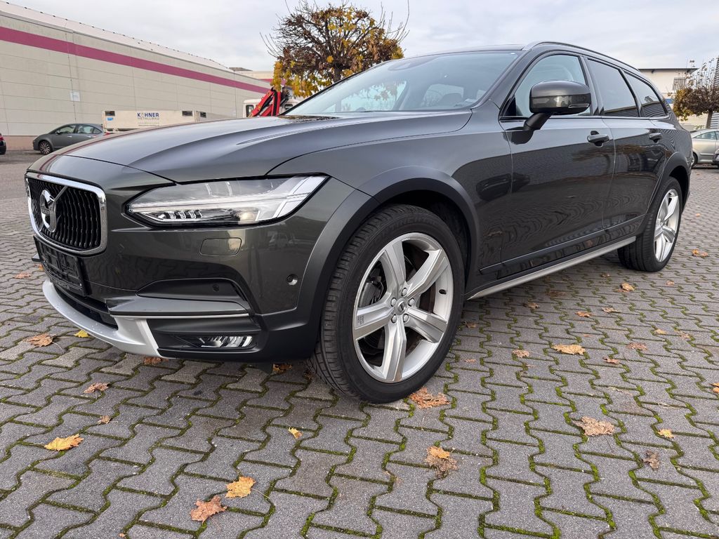 Volvo V90 Cross Country 2019