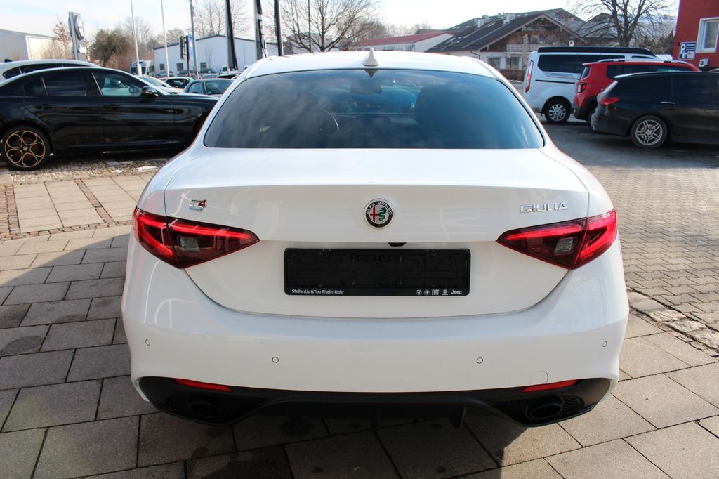 Alfa Romeo Giulia 2022