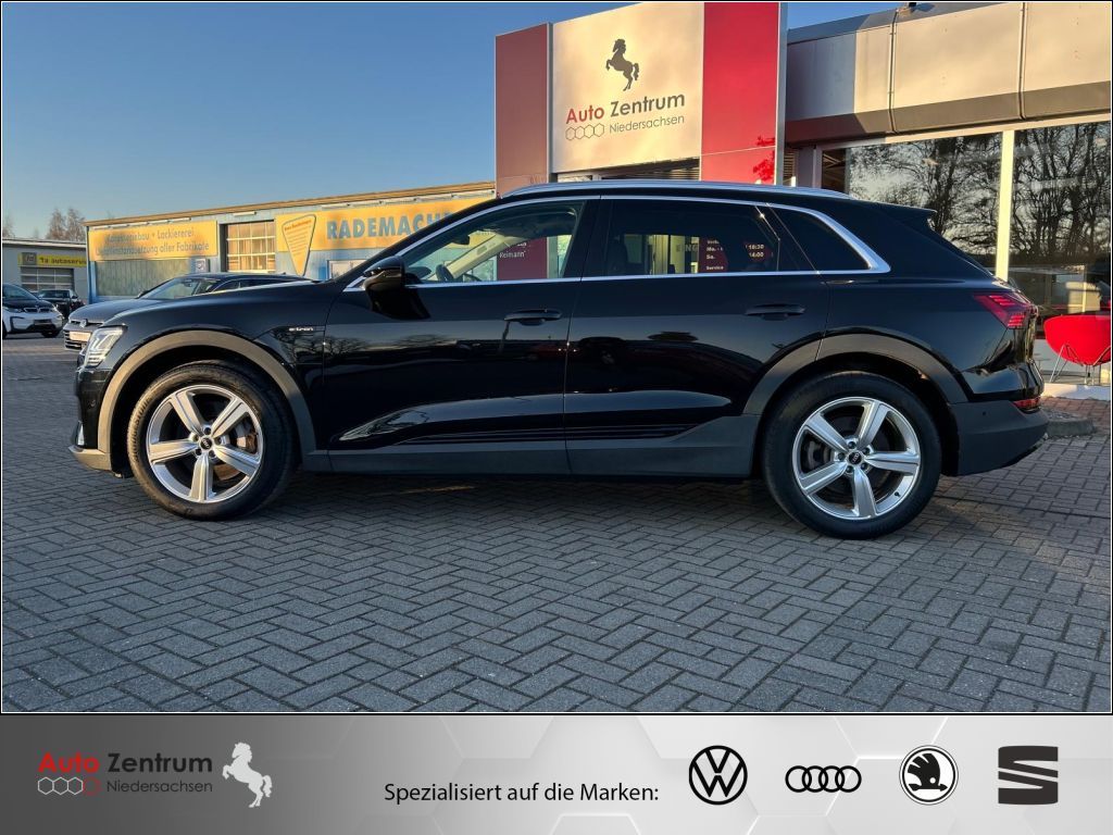 Audi e-tron 2022