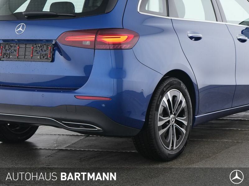 Mercedes-Benz B 220 2024