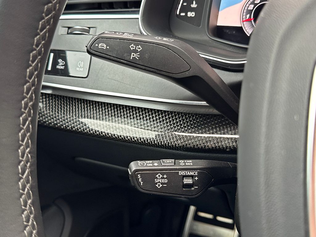 Audi SQ8 2023
