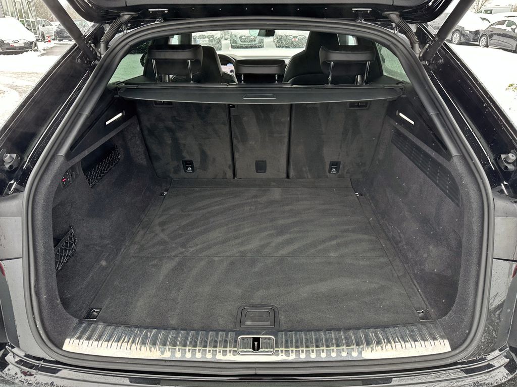 Audi SQ8 2023