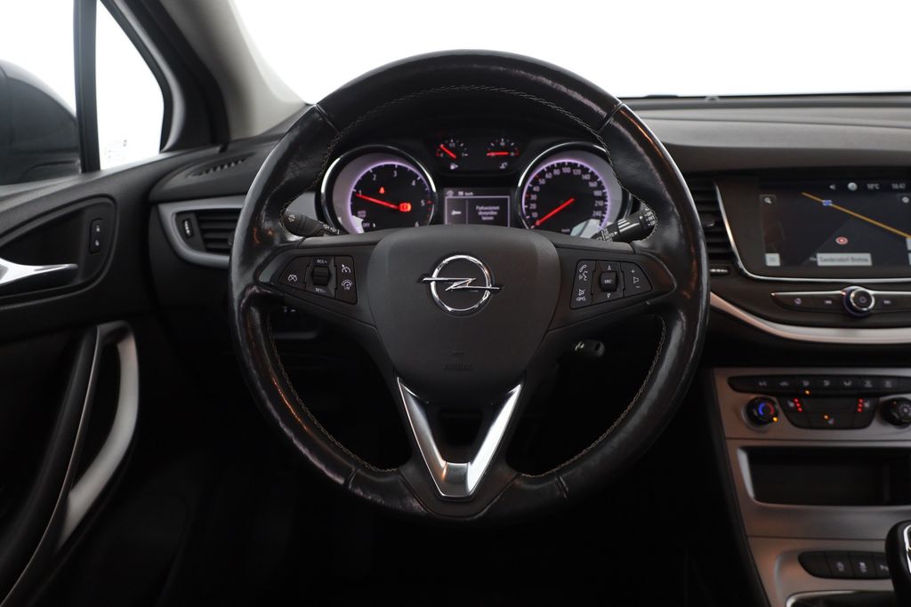 Opel Astra 2021