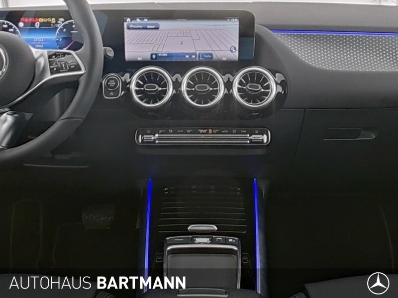 Mercedes-Benz B 220 2024