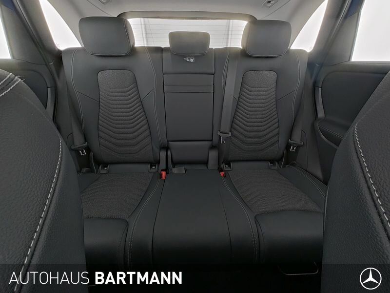 Mercedes-Benz B 220 2024