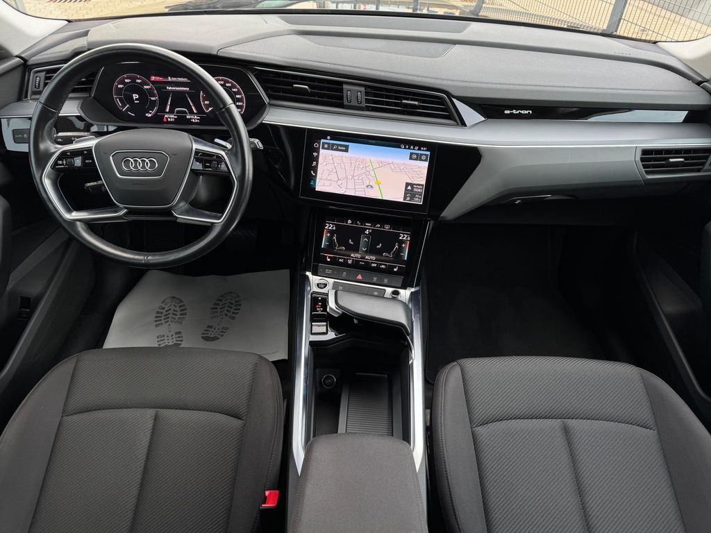Audi e-tron 2022