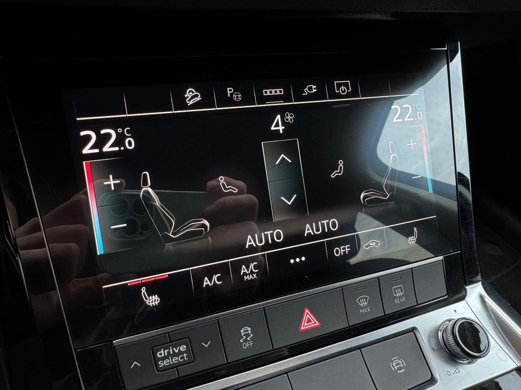 Audi e-tron 2022