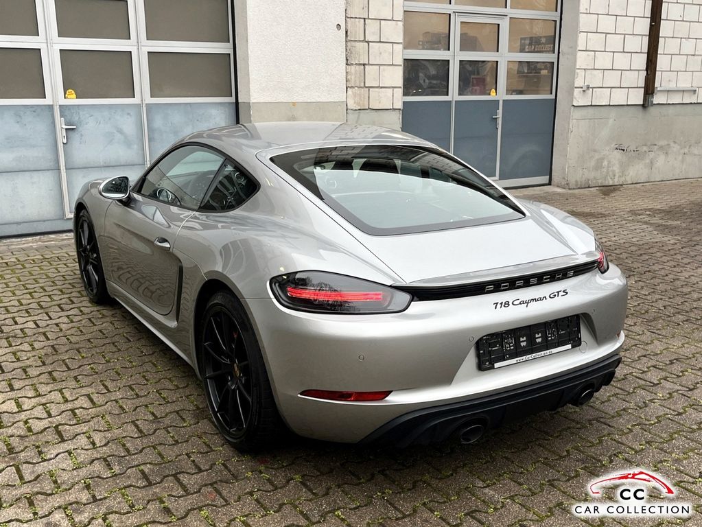 Porsche Cayman 2023