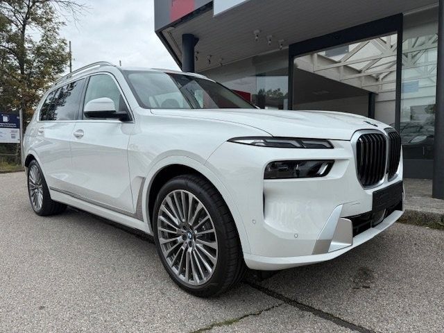 BMW X7 2025