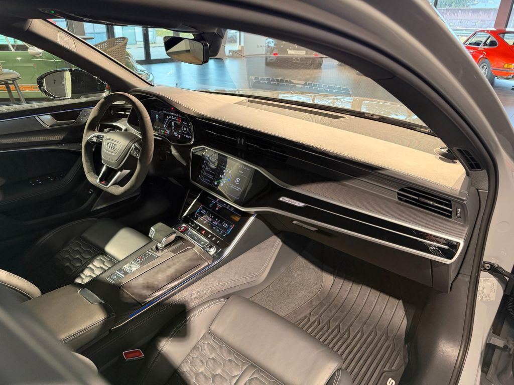 Audi RS6 2025