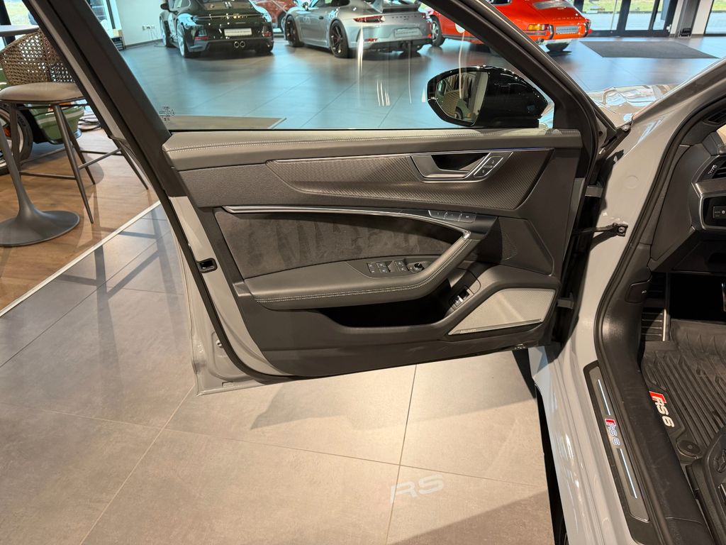 Audi RS6 2025