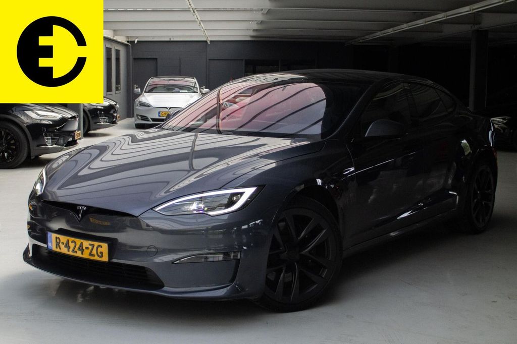 Tesla Model S 2022