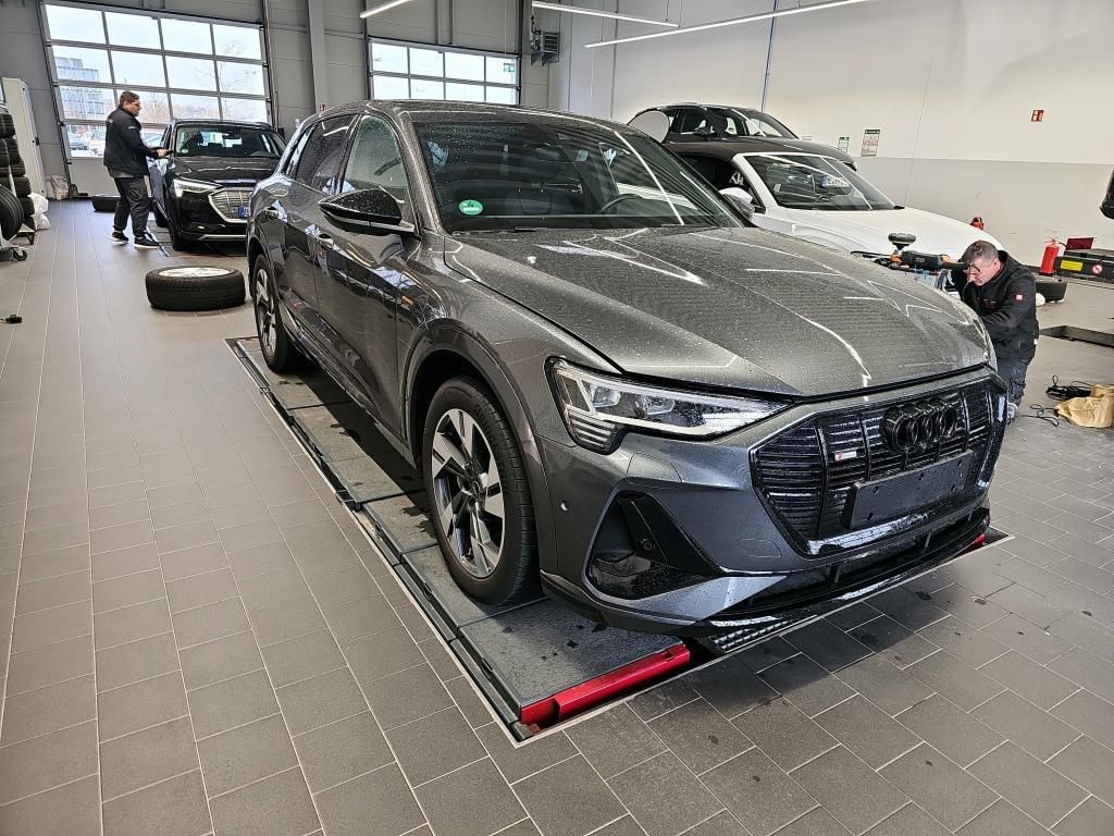 Audi e-tron 2022