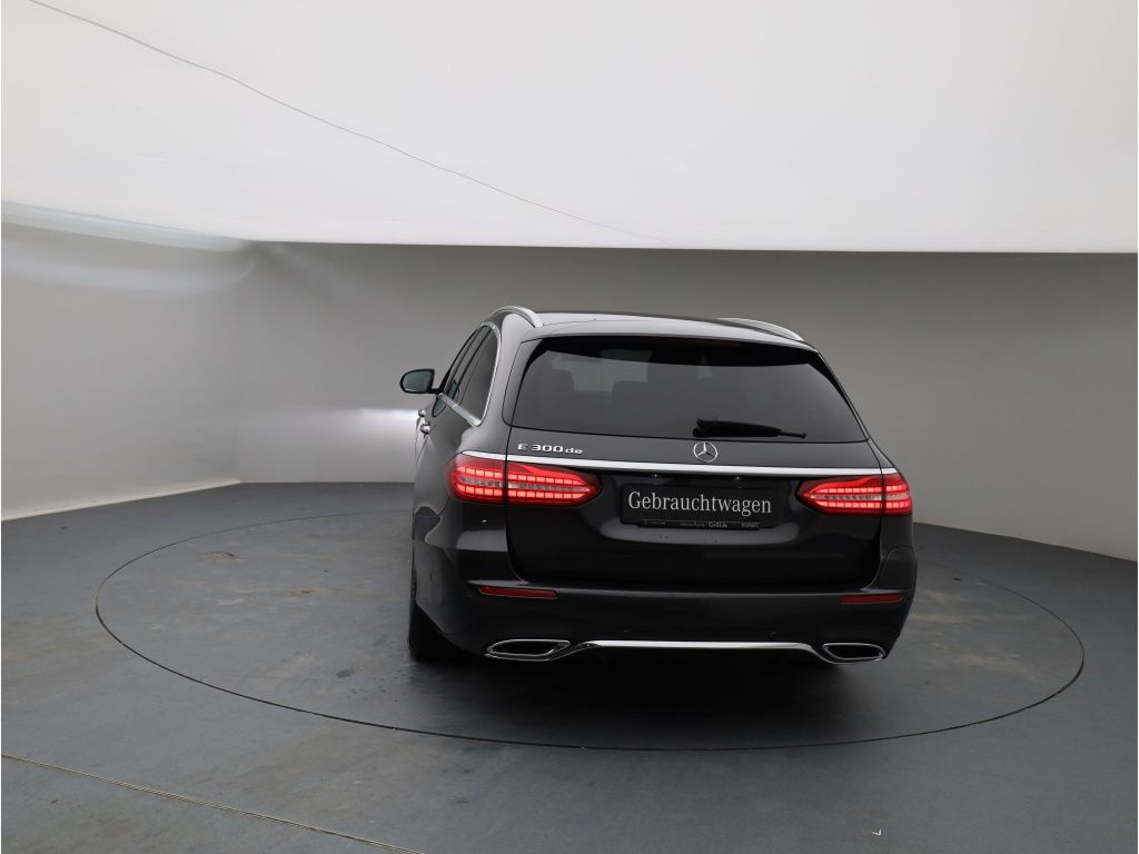 Mercedes-Benz E 300 2021