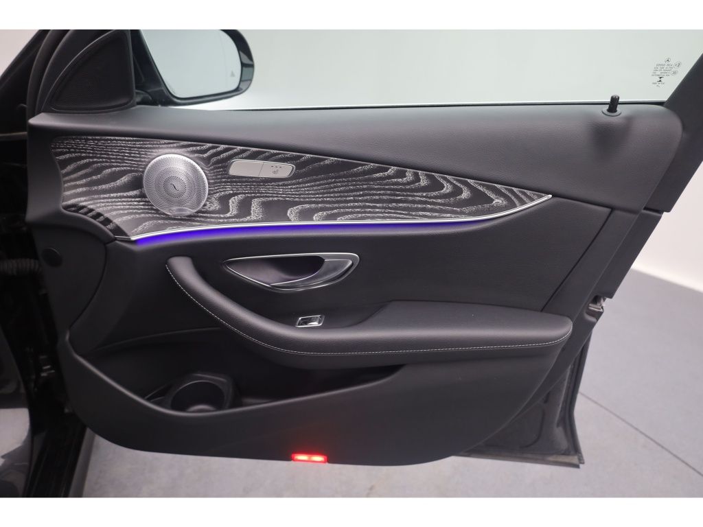 Mercedes-Benz E 300 2021