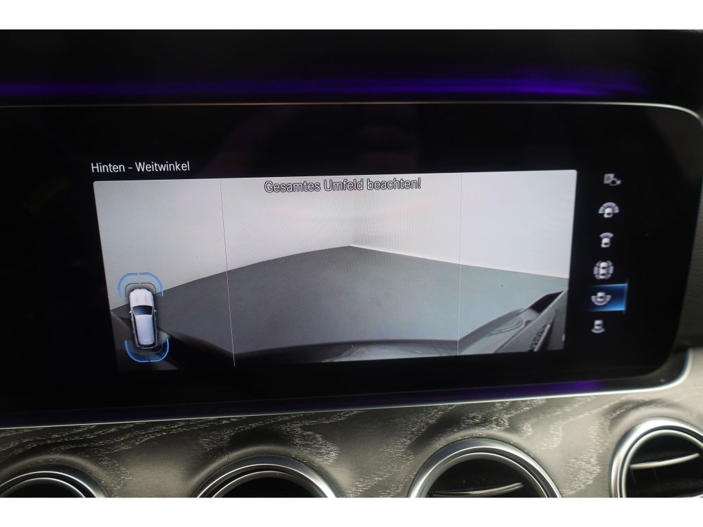 Mercedes-Benz E 300 2021