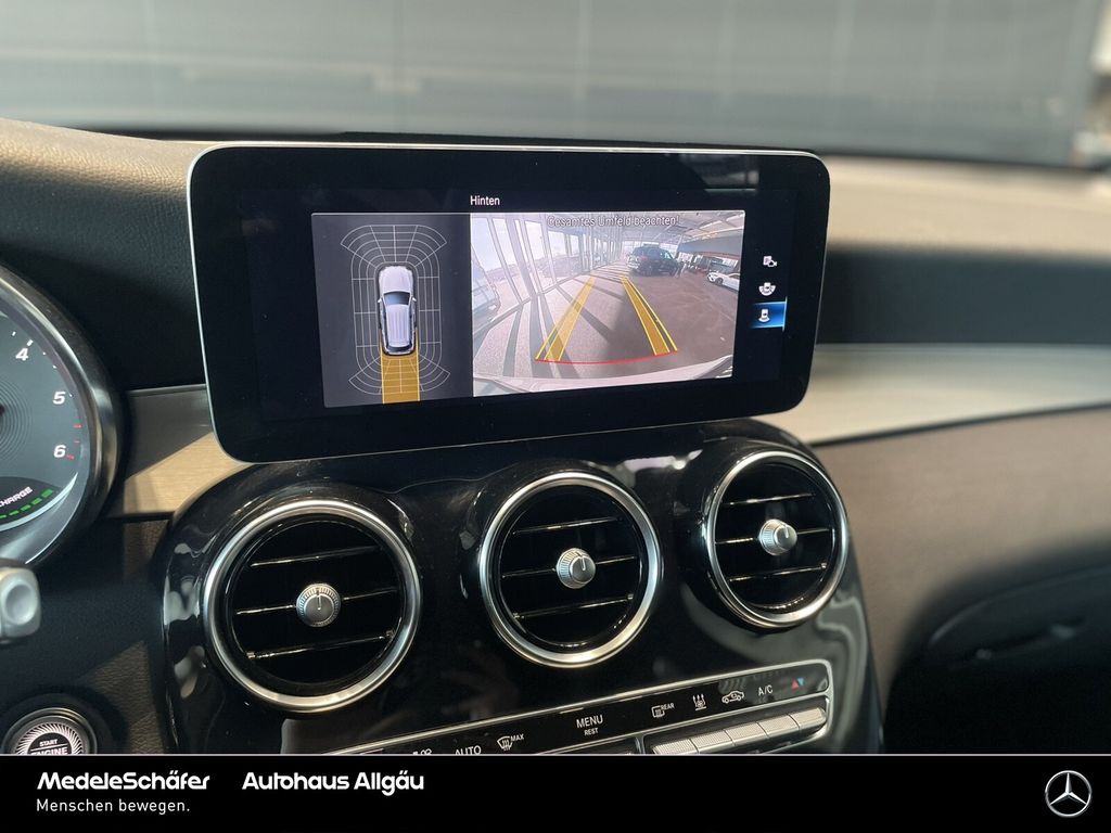 Mercedes-Benz GLC 300 2021