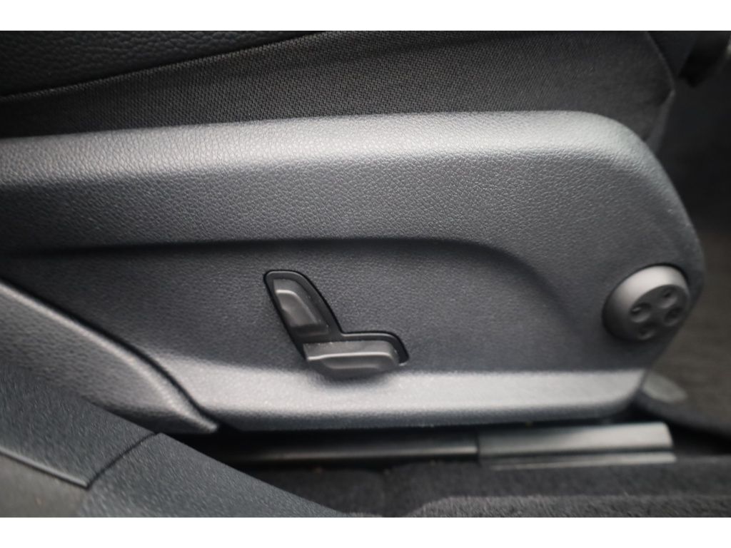 Mercedes-Benz E 300 2021