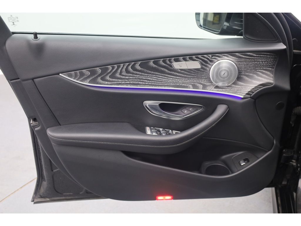 Mercedes-Benz E 300 2021