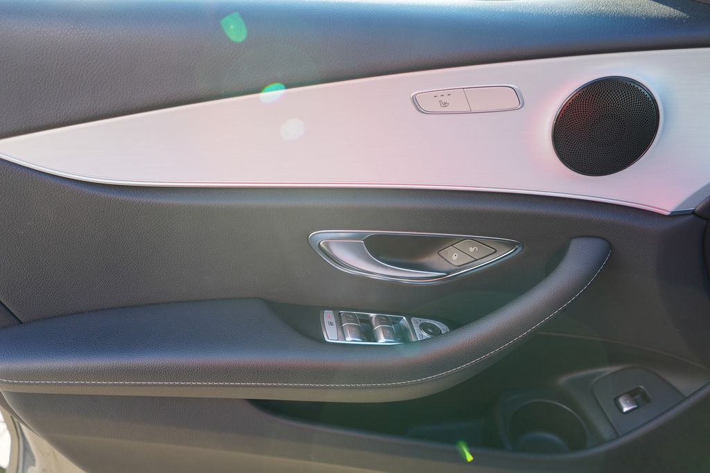 Mercedes-Benz E 300 2021