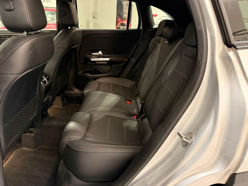 Mercedes-Benz GLA 220 2021