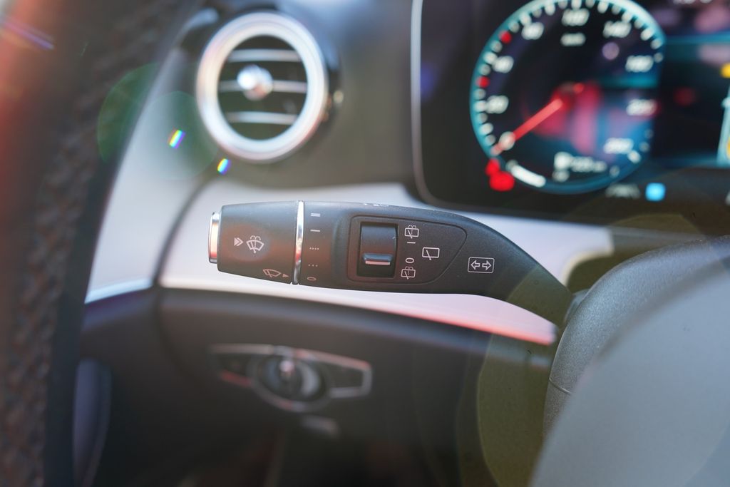 Mercedes-Benz E 300 2021
