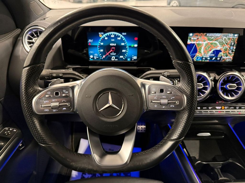 Mercedes-Benz GLA 220 2021