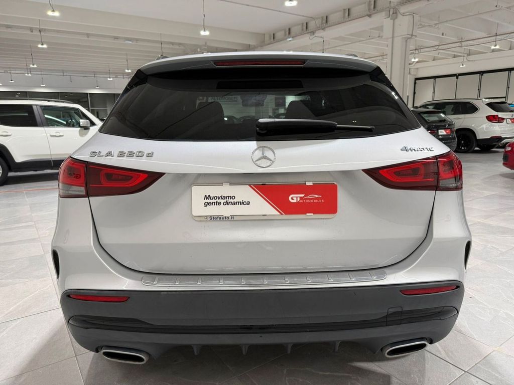 Mercedes-Benz GLA 220 2021