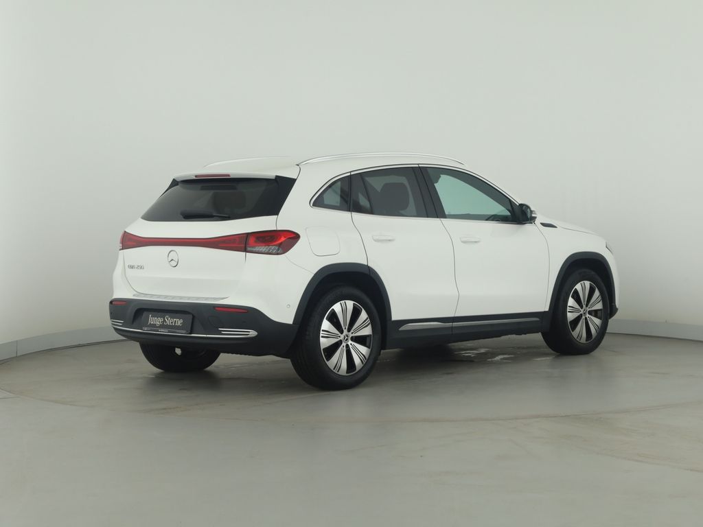 Mercedes-Benz EQA 2022