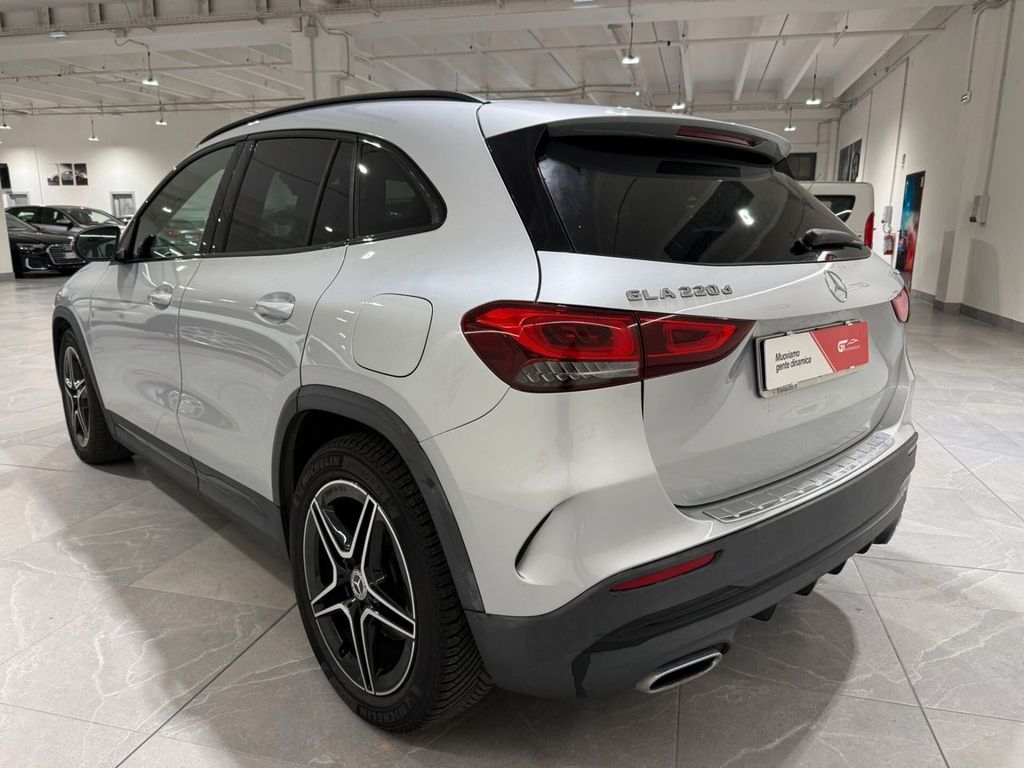 Mercedes-Benz GLA 220 2021