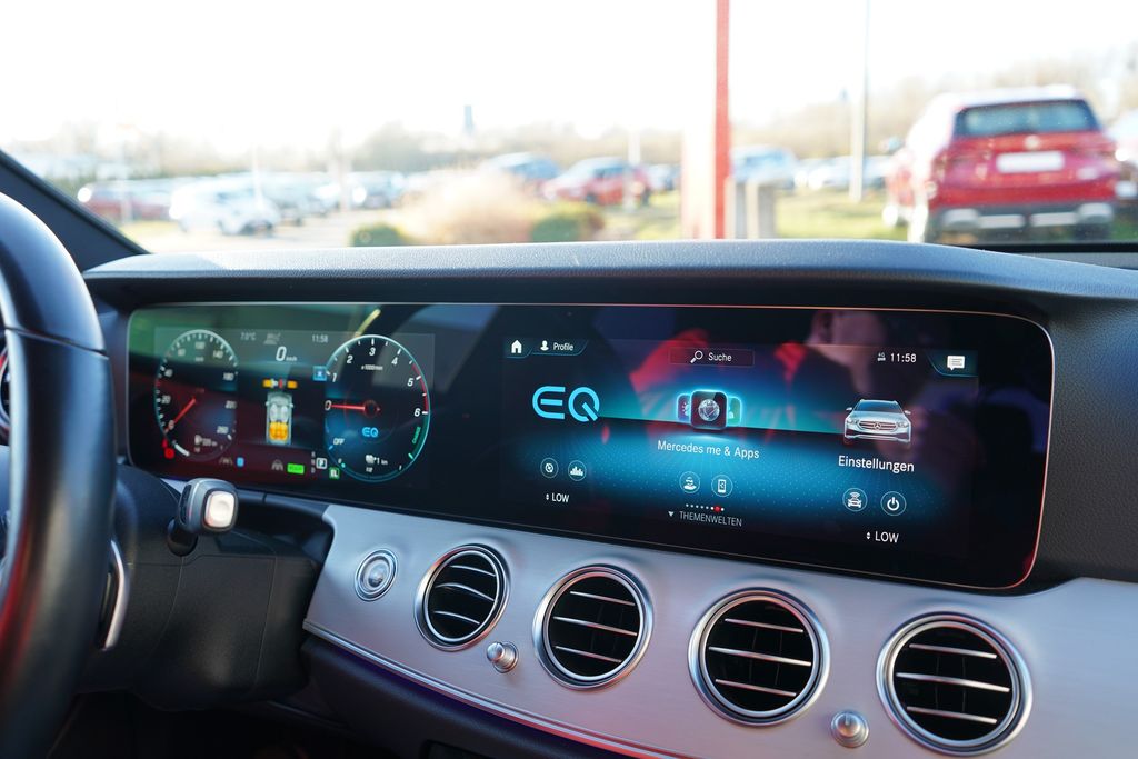 Mercedes-Benz E 300 2021