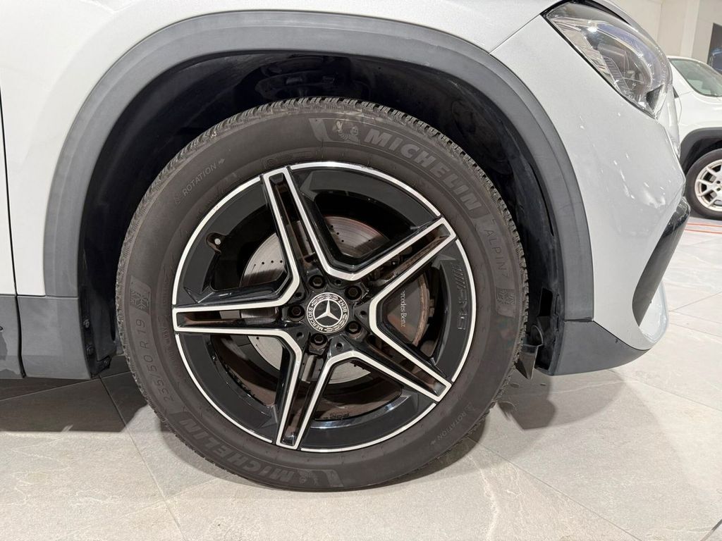 Mercedes-Benz GLA 220 2021