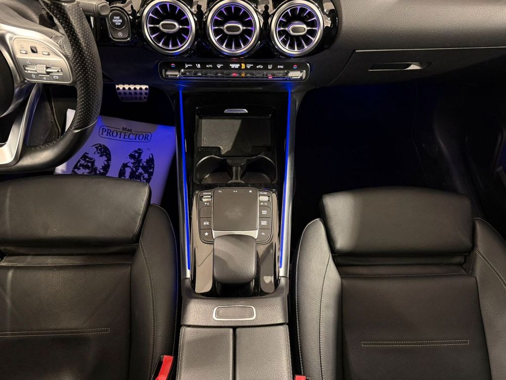 Mercedes-Benz GLA 220 2021