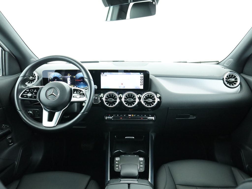 Mercedes-Benz EQA 2022