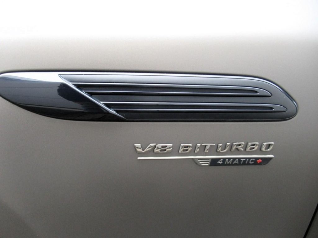 Mercedes-Benz SL 63 AMG 2023