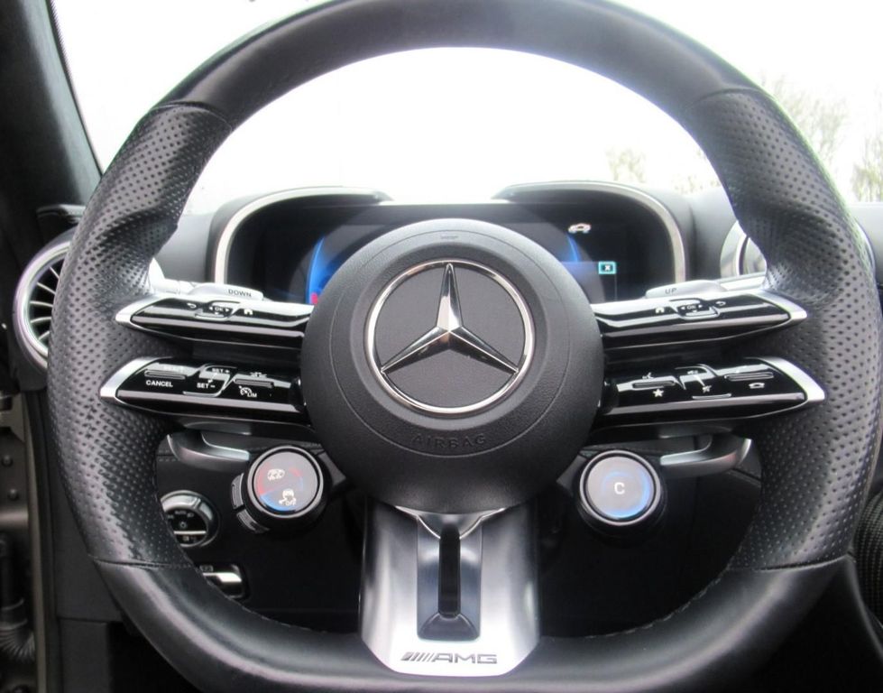 Mercedes-Benz SL 63 AMG 2023