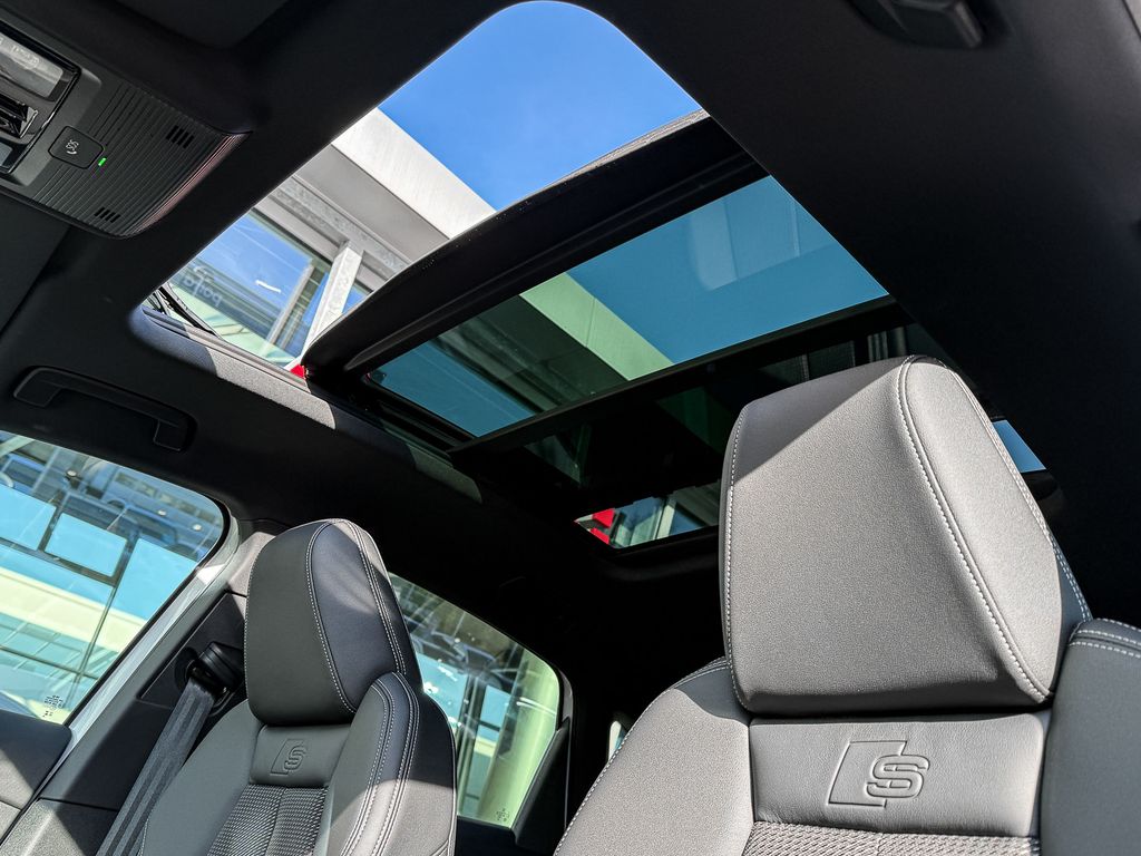Audi Q4 2025
