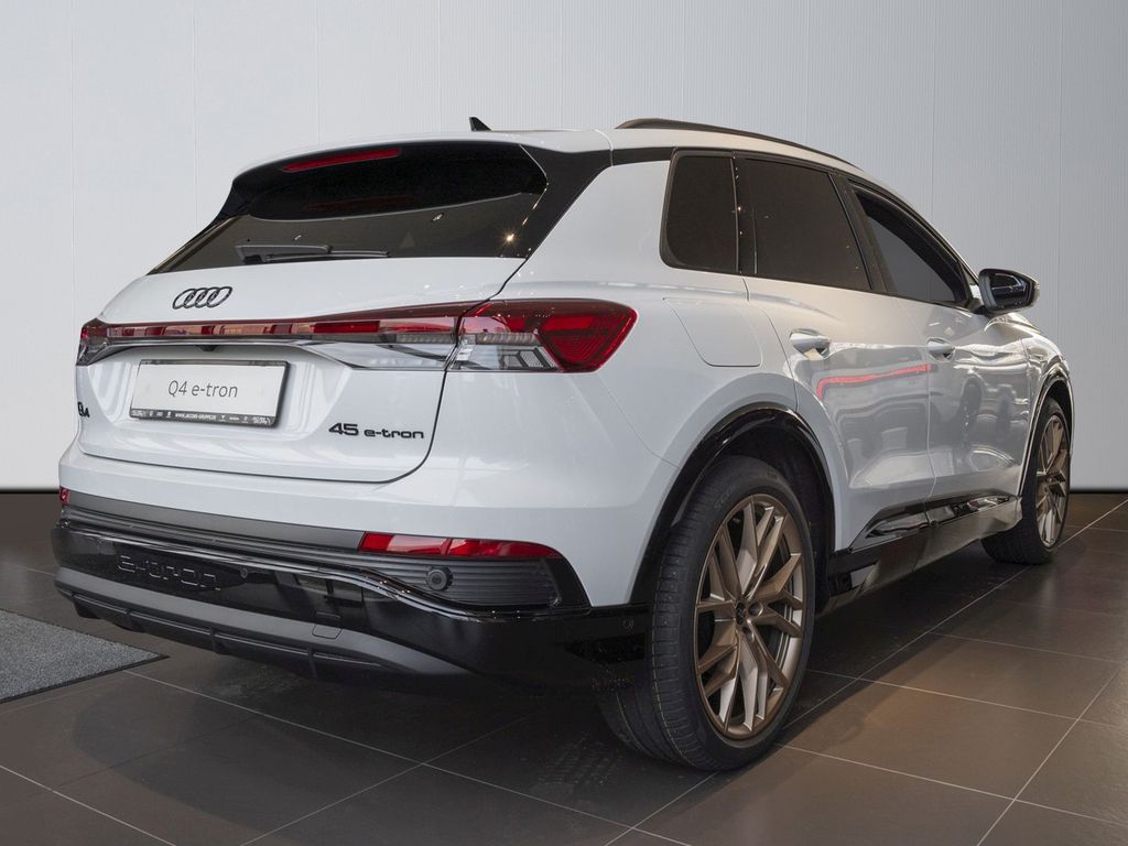 Audi Q4