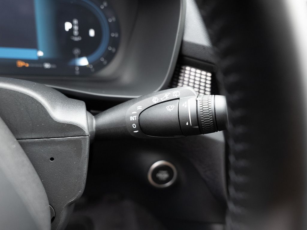 Volvo XC40 2025