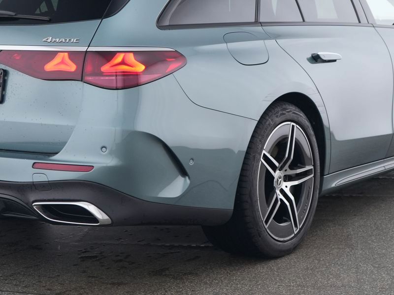 Mercedes-Benz E 300 2025